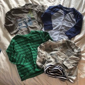 Baby Gap long sleeved tee bundle 2T